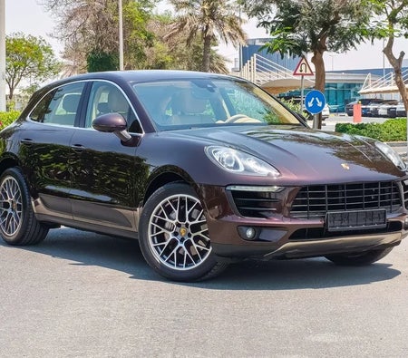 Porsche Macan S 2017, photo 2 of 4