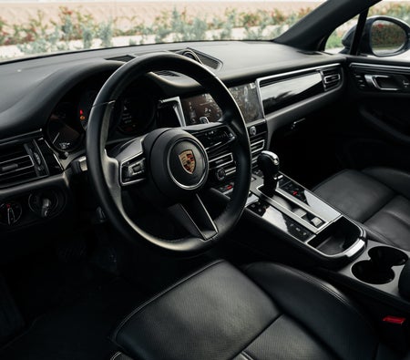 Porsche Macan S 2024