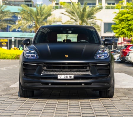 Porsche Macan Turbo 2024