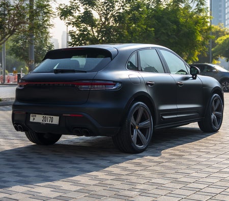 Porsche Macan Turbo 2024