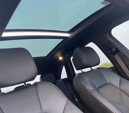 Porsche Macan 2023, photo 3 of 4