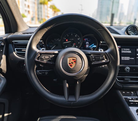 Porsche Macan 2024