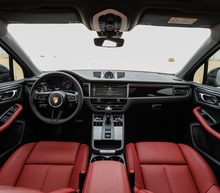 Porsche Macan 2025