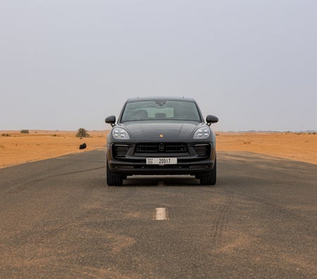Porsche Macan 2025