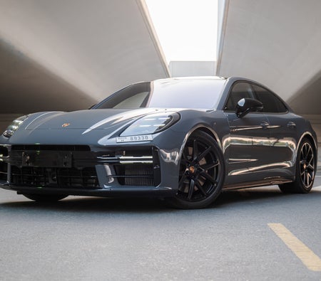 Porsche Panamera 4S E-Hybrid 2025