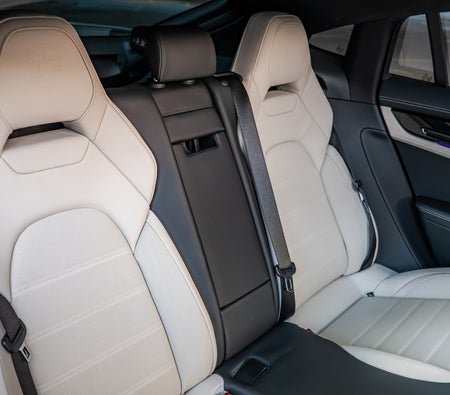 Porsche Panamera 4S E-Hybrid 2025