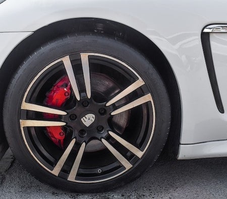 Porsche Panamera S 2011, photo 4 of 4