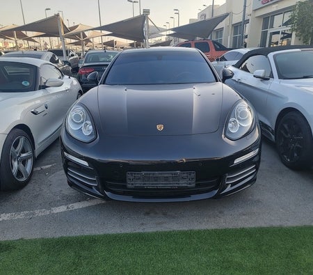 Porsche Panamera 4S 2014, photo 2 of 4