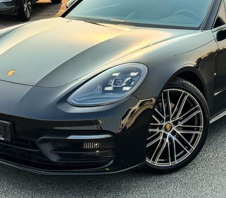 Porsche Panamera 2022, photo 2 of 4