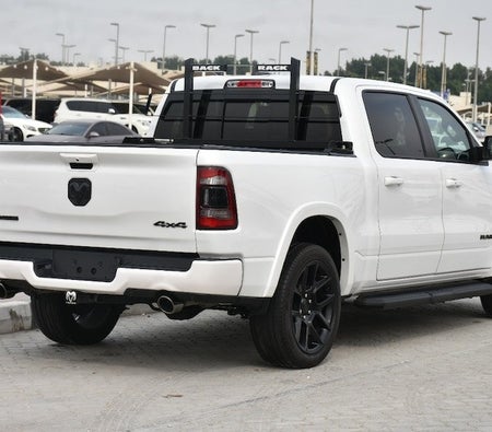 Ram 1500 Laramie Crew Cab 2022, photo 4 of 4