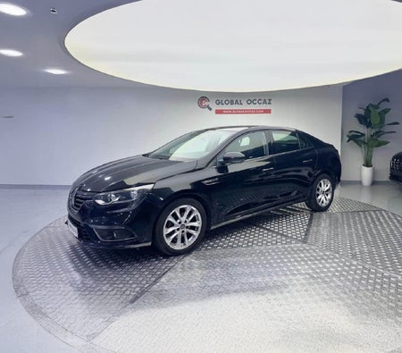 Black Renault Megane 2019