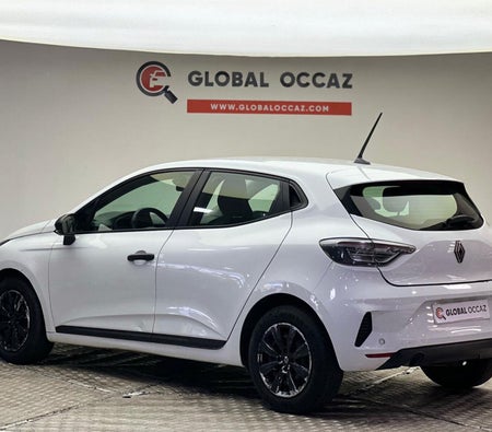 Beyaz Renault clio 5 1.5 dCi Authentic 2024 Beyaz Renault clio 5 1.5 dCi Authentic 2024