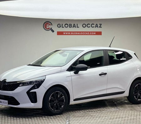 Beyaz Renault clio 5 1.5 dCi Authentic 2024 Beyaz Renault clio 5 1.5 dCi Authentic 2024