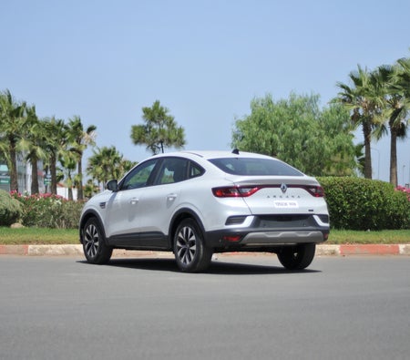 Schwarz Renault Arkana 2024