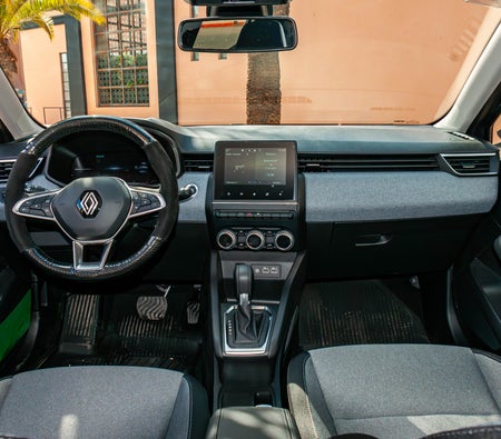 Silber Renault Clio 2024