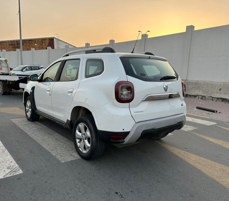 White Renault Duster 2020