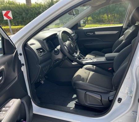 White Renault Koleos 2023