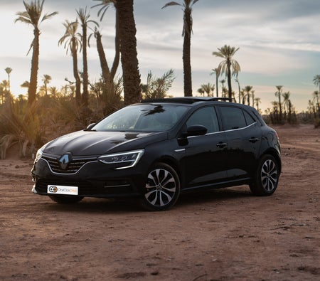 Schwarz Renault Megane 2024