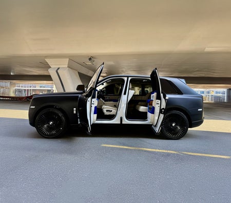 Rolls Royce Cullinan 2021