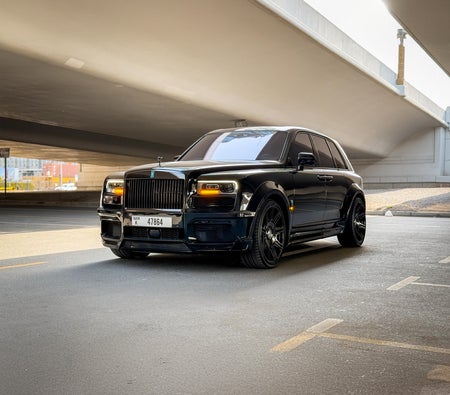 Black Rolls Royce Cullinan Black Badge 2022 Black Rolls Royce Cullinan Black Badge 2022