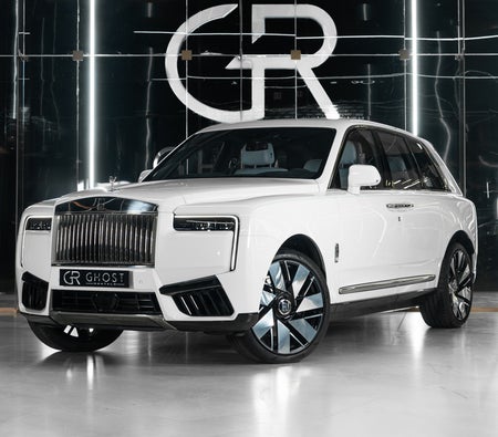 Rolls Royce Cullinan Silver Badge 2025