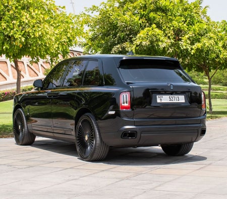 Rolls Royce Cullinan Black Badge 2022