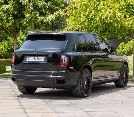 Rolls Royce Cullinan Black Badge 2022