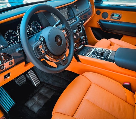 Rolls Royce Cullinan Black Badge 2024, photo 2 of 4