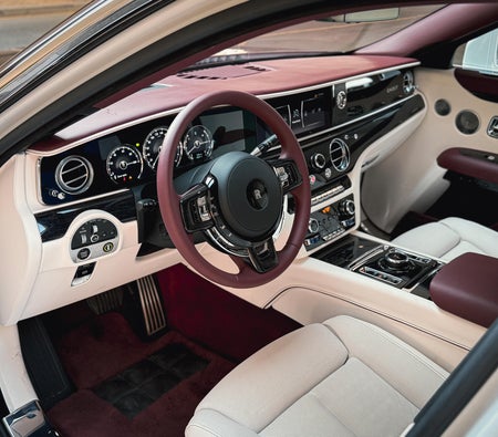 Rolls Royce Ghost 2021