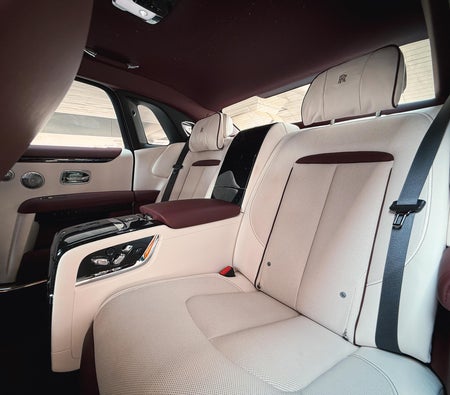 Rolls Royce Ghost 2021