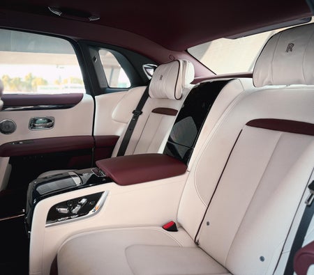 Rolls Royce Ghost 2021