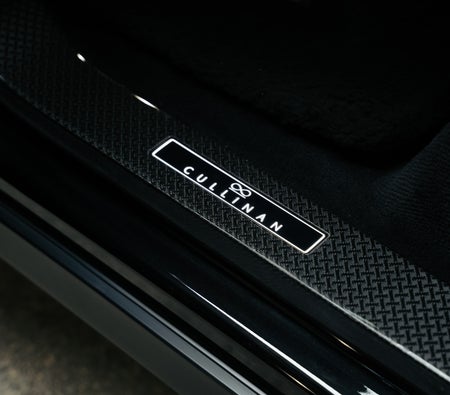 Rolls Royce Cullinan Black Badge 2021