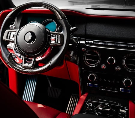 Rolls Royce Cullinan Black Badge 2022