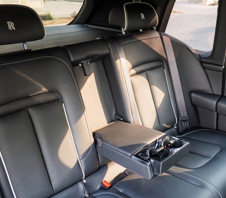 Rolls Royce Cullinan Black Badge 2022, photo 3 of 4