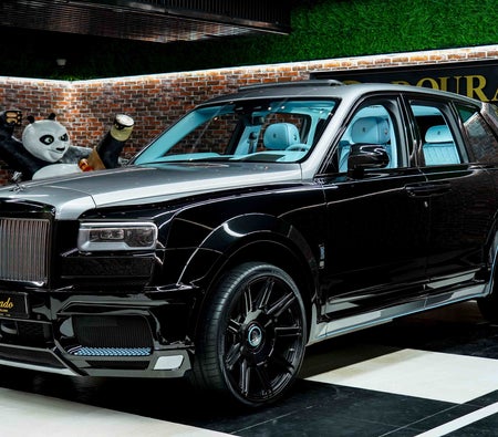 Rolls Royce Cullinan Black Badge 2022, photo 3 of 4