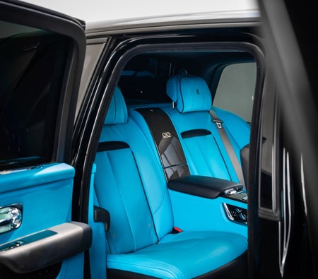 Rolls Royce Cullinan Black Badge 2023