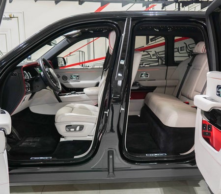 Rolls Royce Cullinan Black Badge 2023