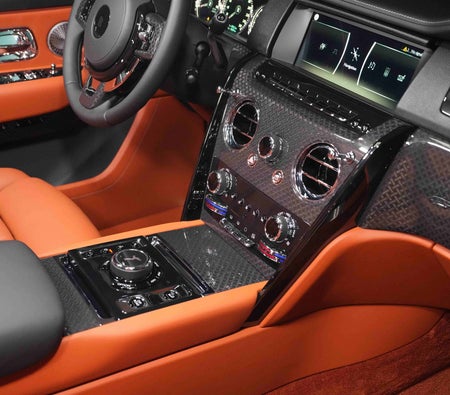 Rolls Royce Cullinan Black Badge 2023, photo 4 of 4