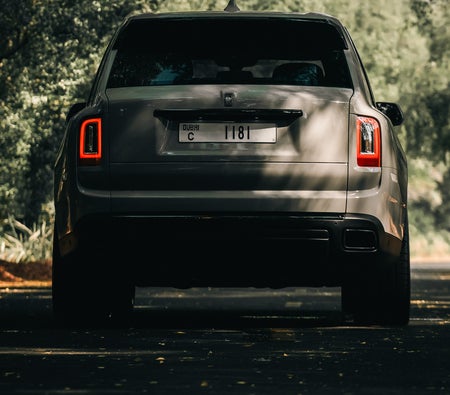 Rolls Royce Cullinan 2023