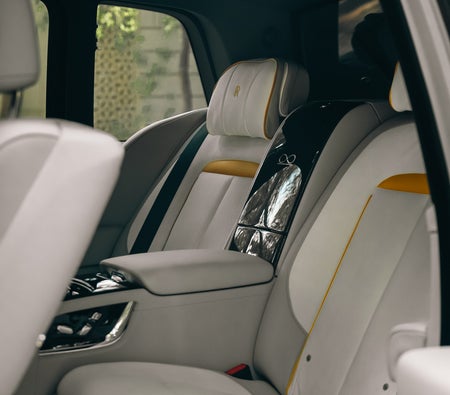Rolls Royce Cullinan 2023