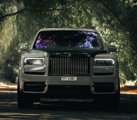 Rolls Royce Cullinan 2023