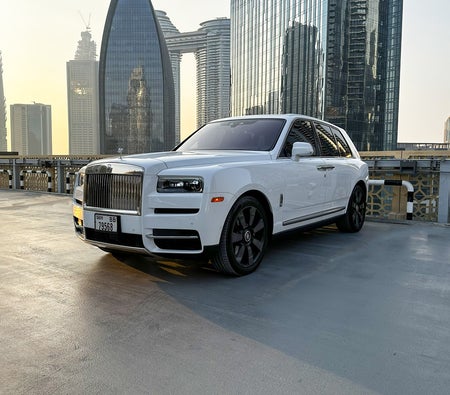 Rolls Royce Cullinan 2024