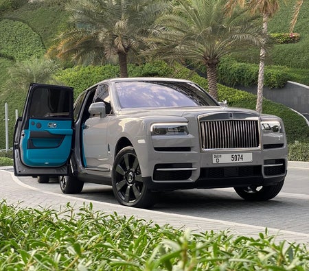 Rolls Royce Cullinan 2024