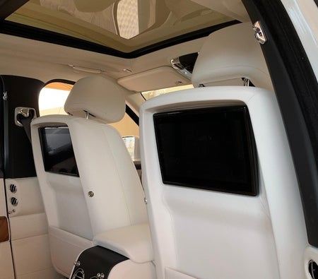 Rolls Royce Cullinan Black Badge 2024, photo 4 of 4