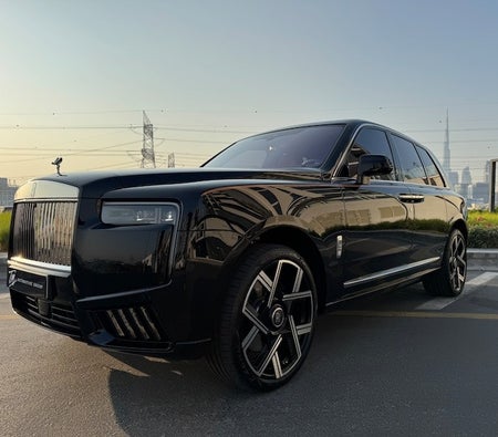 Rolls Royce Cullinan 2025, photo 2 of 4