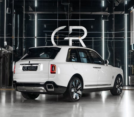 Rolls Royce Cullinan Silver Badge 2025
