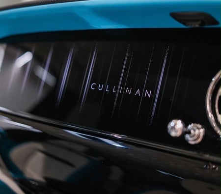 Rolls Royce Cullinan 2025, photo 2 of 4