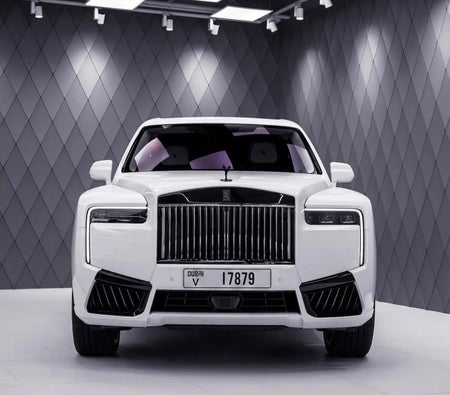 Rolls Royce Cullinan 2025, photo 1 of 4