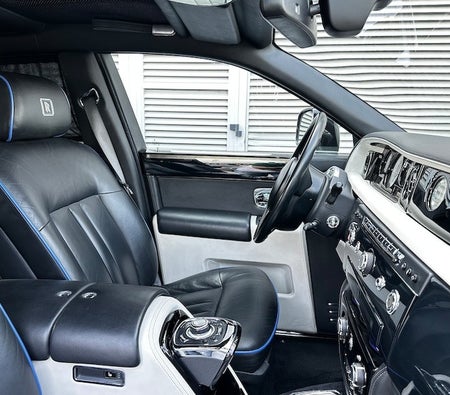 Noir Rolls Royce Phantom 2013