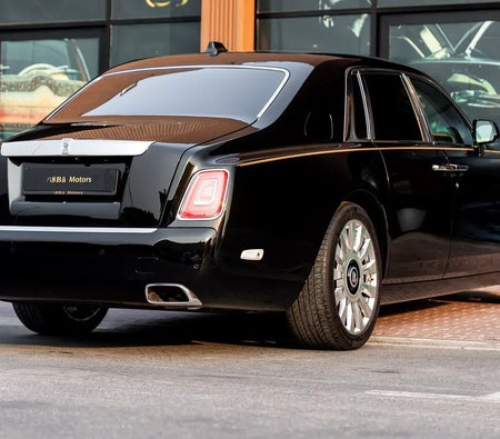 Negro Rolls Royce Phantom 2019